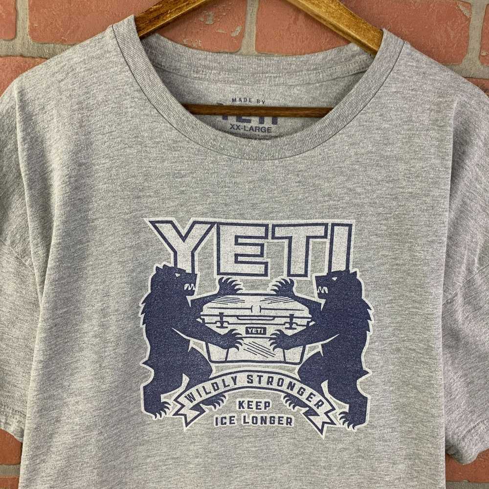 Yeti YETI Men's Gray Wildy Stronger Logo Graphic … - image 3