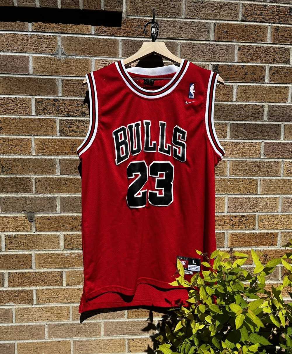 Vintage NIKE Chicago Bulls Jordan 23 NBA Basketball Jersey Vest Red 2XL