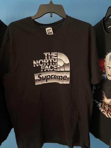 Supreme Supreme The North Face metallic logo.