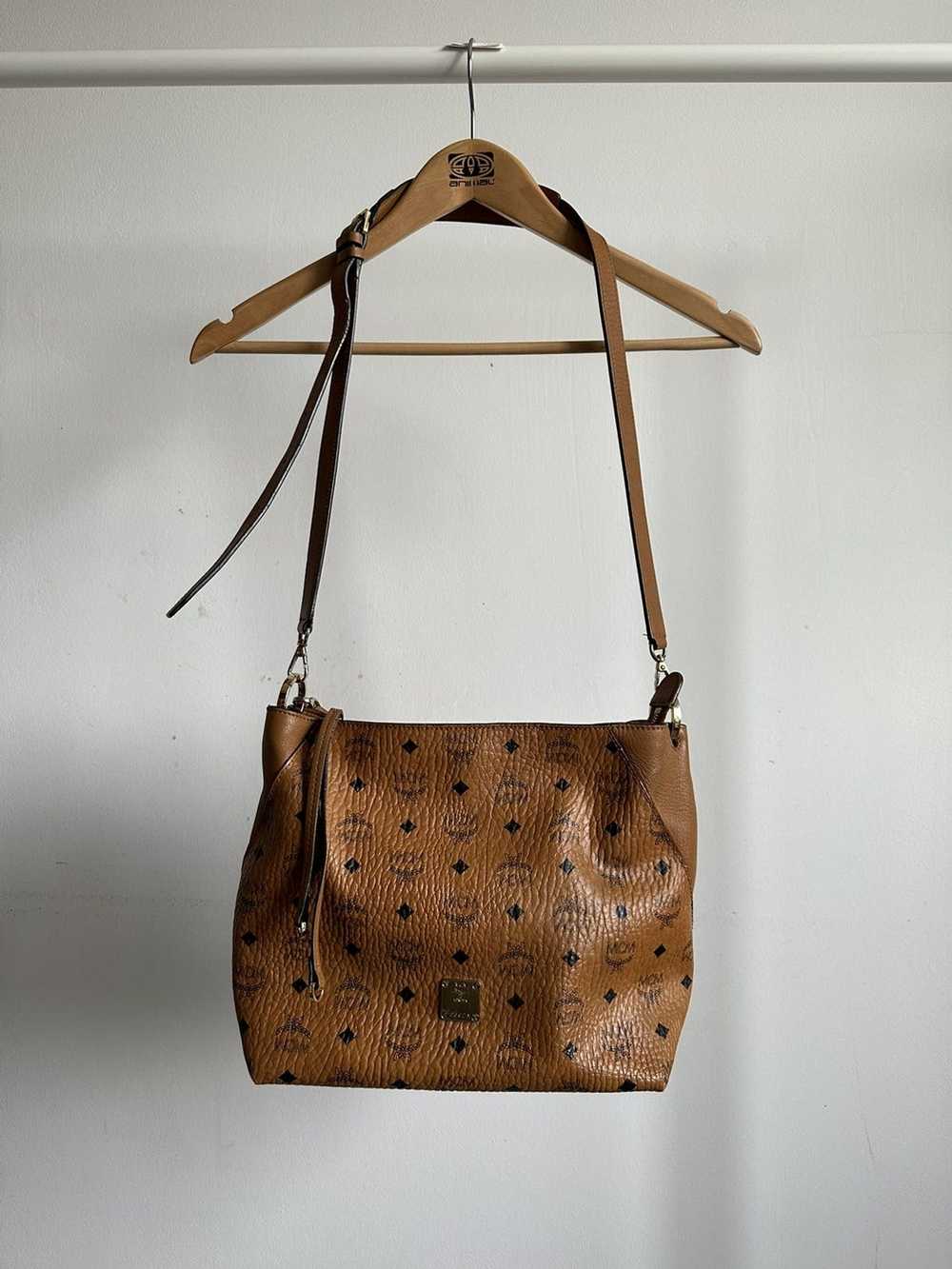 Luxury × MCM Mcm Visetos Large Klara Hobo Cognac … - image 1