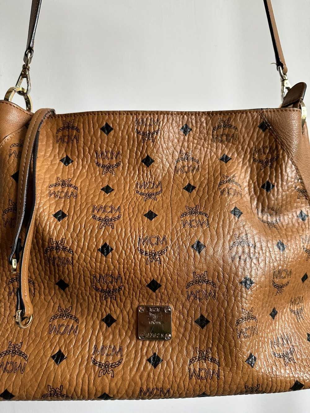 Luxury × MCM Mcm Visetos Large Klara Hobo Cognac … - image 2