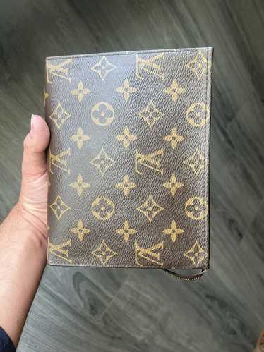 Louis Vuitton Louis Vuitton toiletry 19