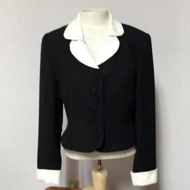 Albert Nipon 6 - image 1