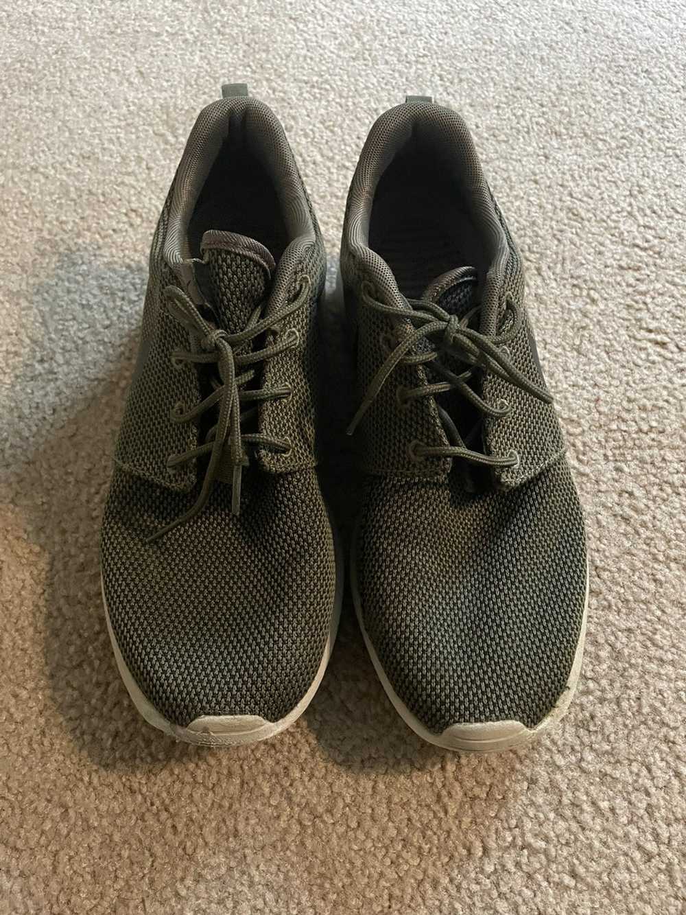 Nike nike roshe olive green - image 2