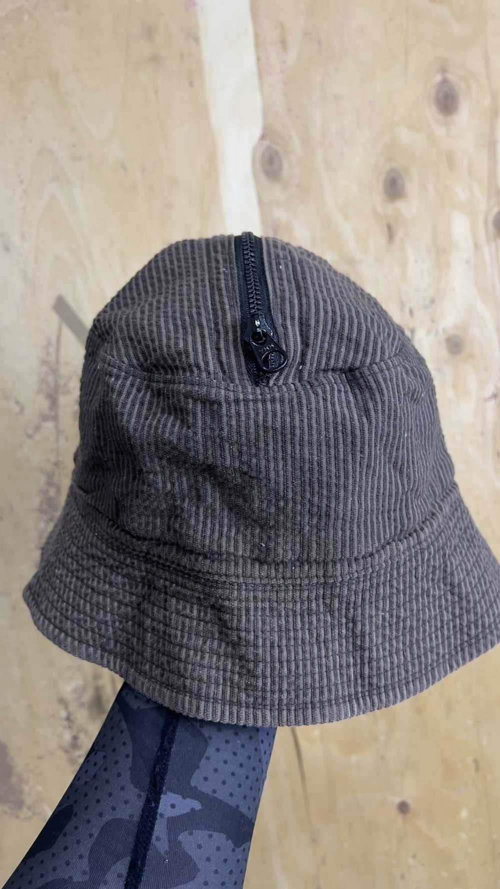 Hat × Pierre Cardin Piere Cardin Bucket Hat Very … - image 4