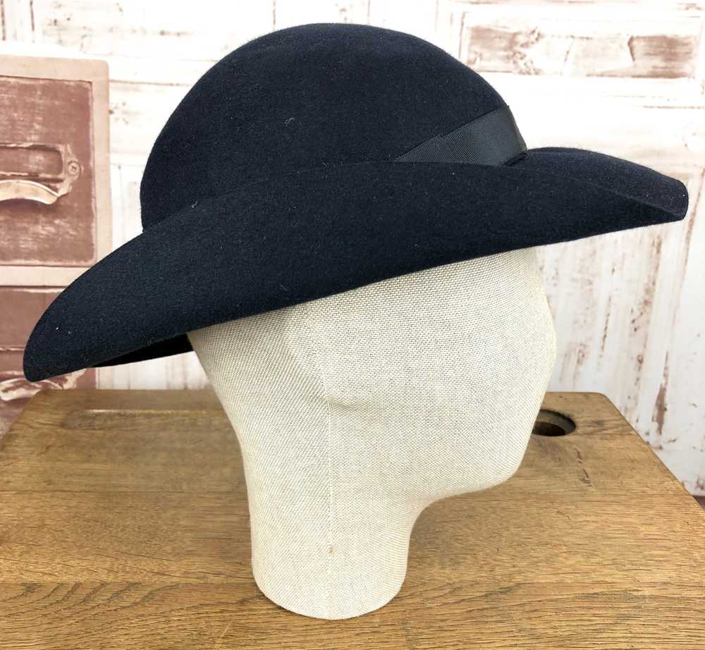 Classic Original 1930s Vintage Navy Blue Felt Hat - image 3