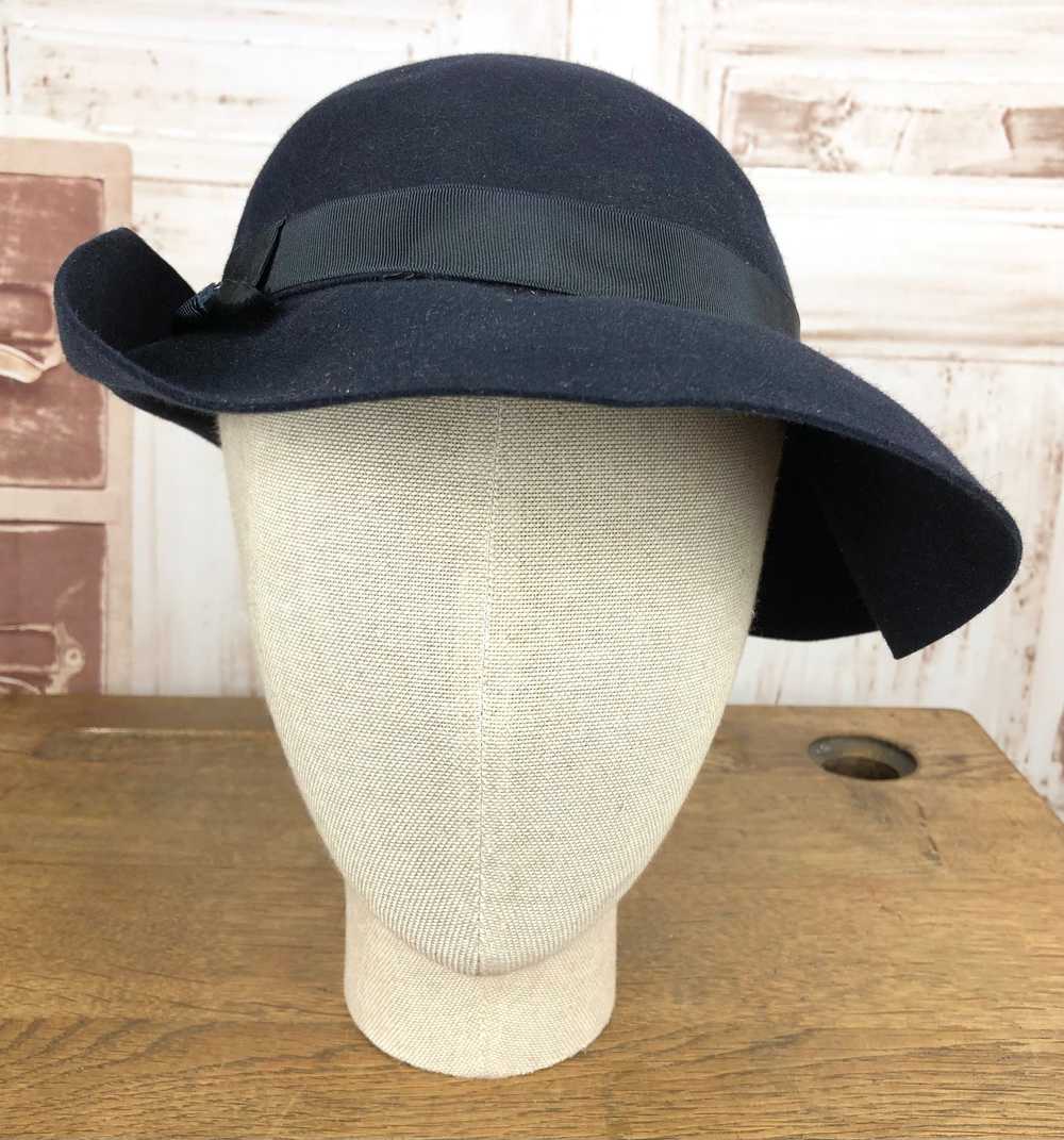 Classic Original 1930s Vintage Navy Blue Felt Hat - image 5