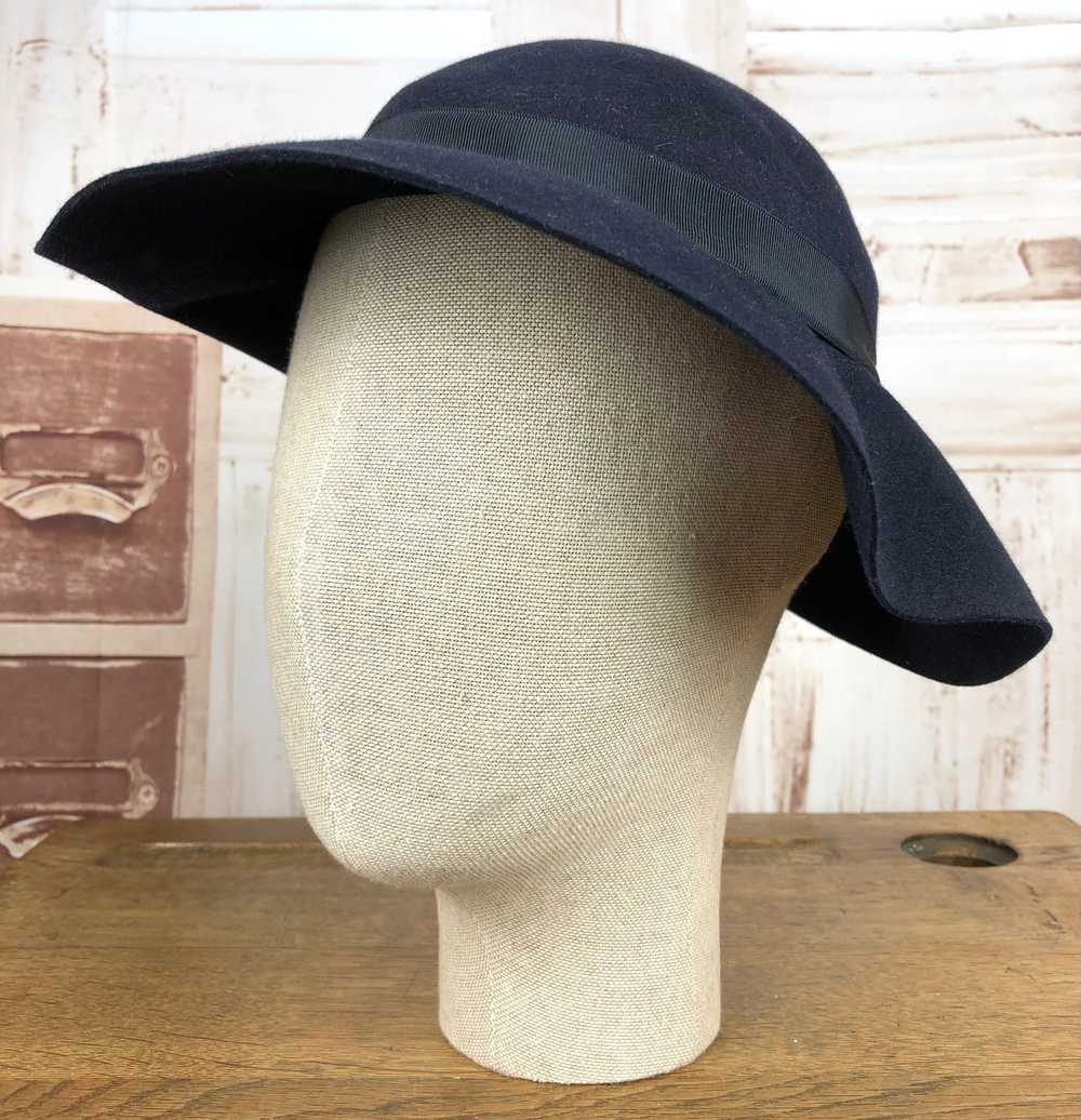 Classic Original 1930s Vintage Navy Blue Felt Hat - image 8