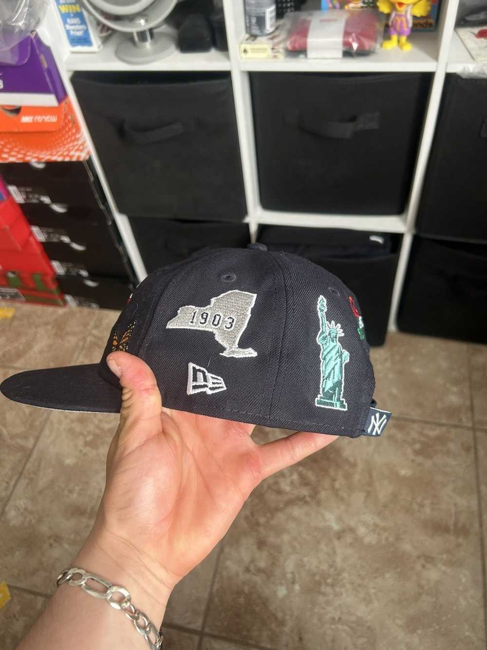 New Era × New York Yankees × Urban Outfitters Urb… - image 3