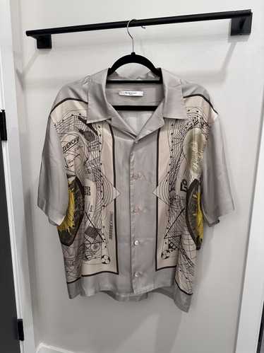 Givenchy avenue george v. paris france shirt