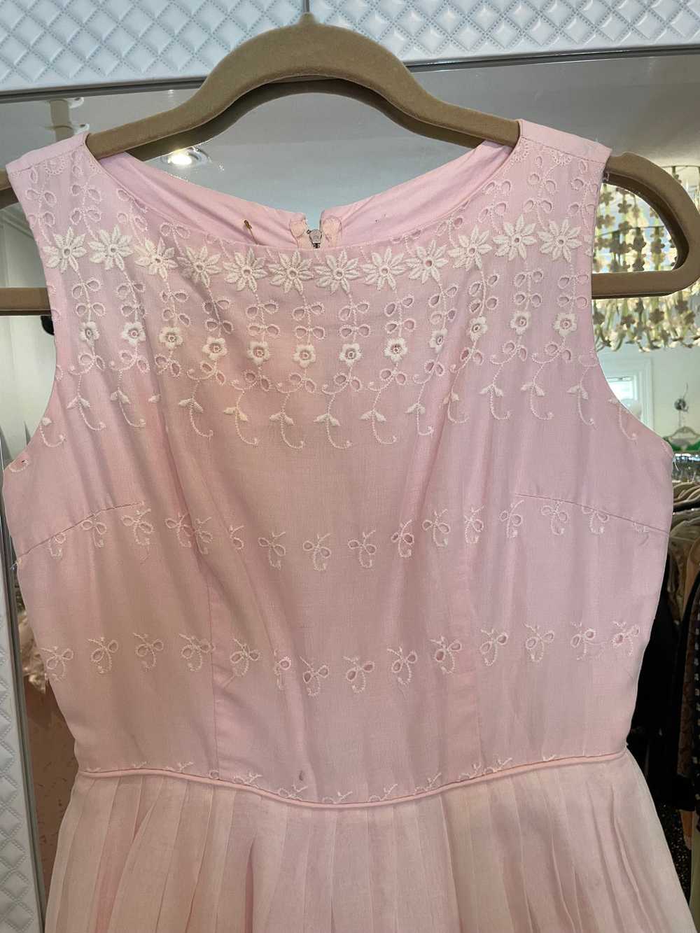 1950's Pink Eyelet Dress - image 6