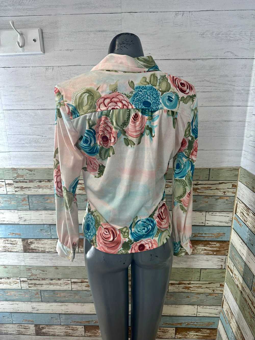 70’s Pink Multicolor Flower Print Blouse With Bow - image 7