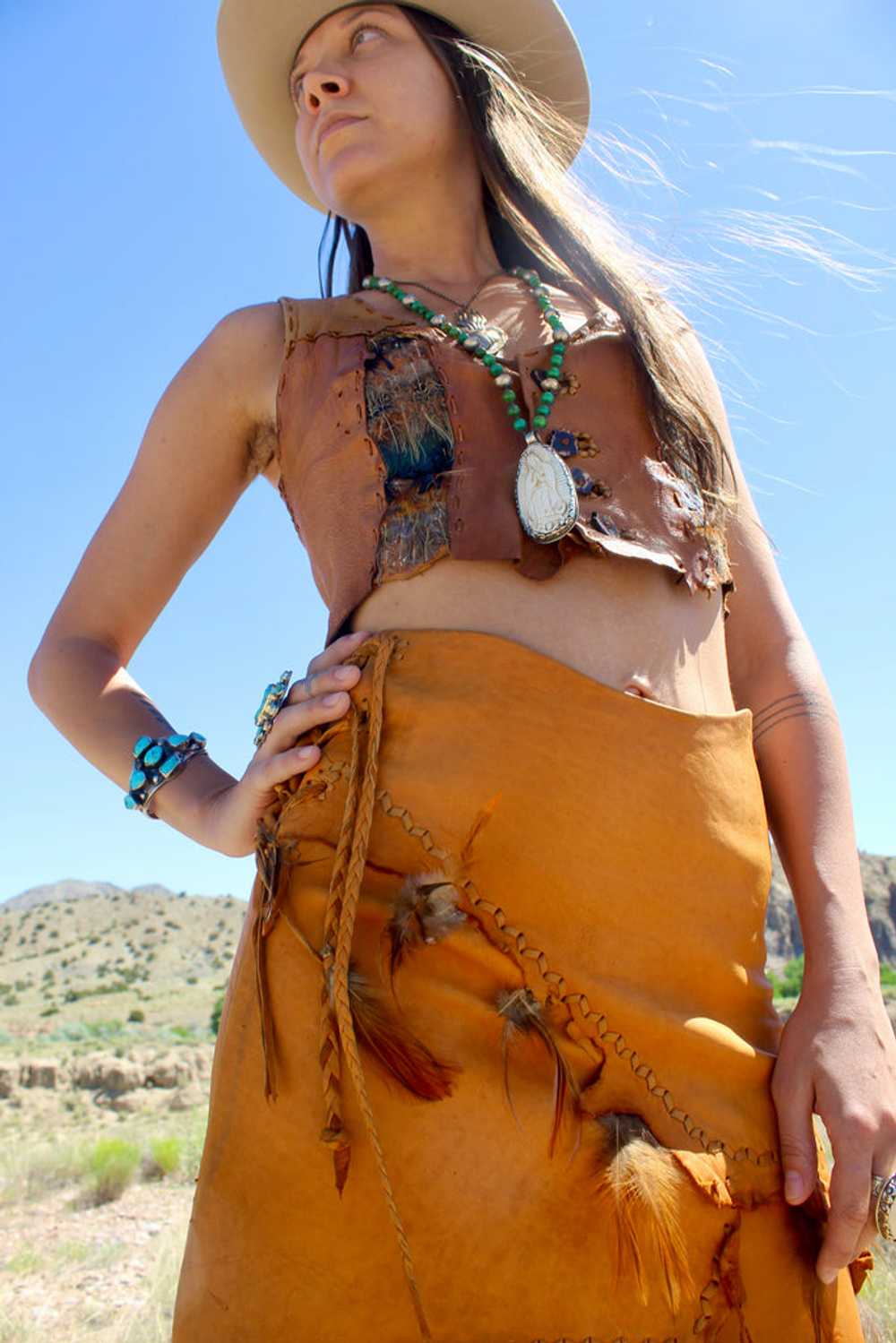 Stunning and Rare 1970s Handmade Deerskin Skirt w… - image 9