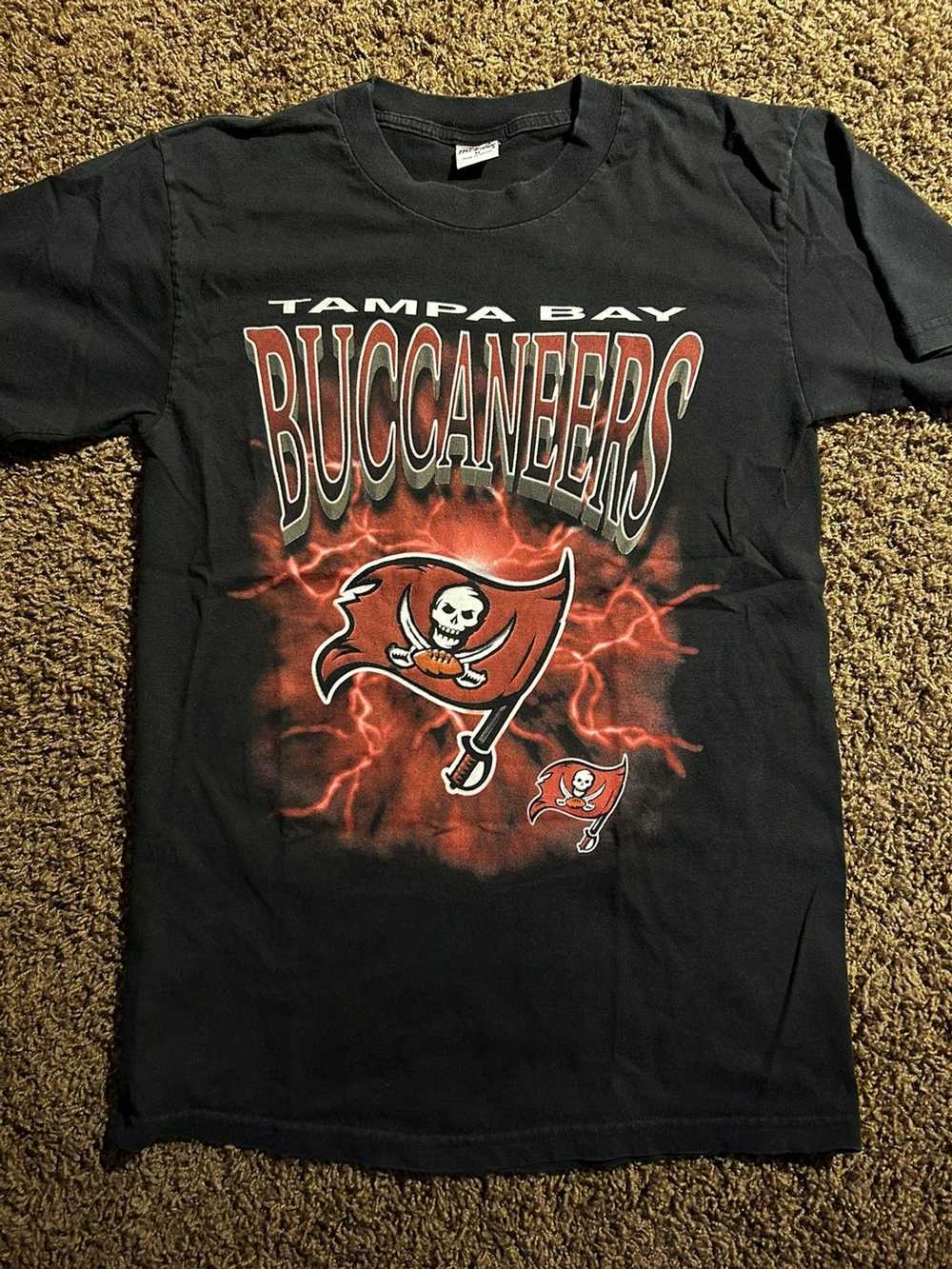 \ud83c\udfc8Tampa Bay Buccaneers 9\ Throwback Football Vintage logo