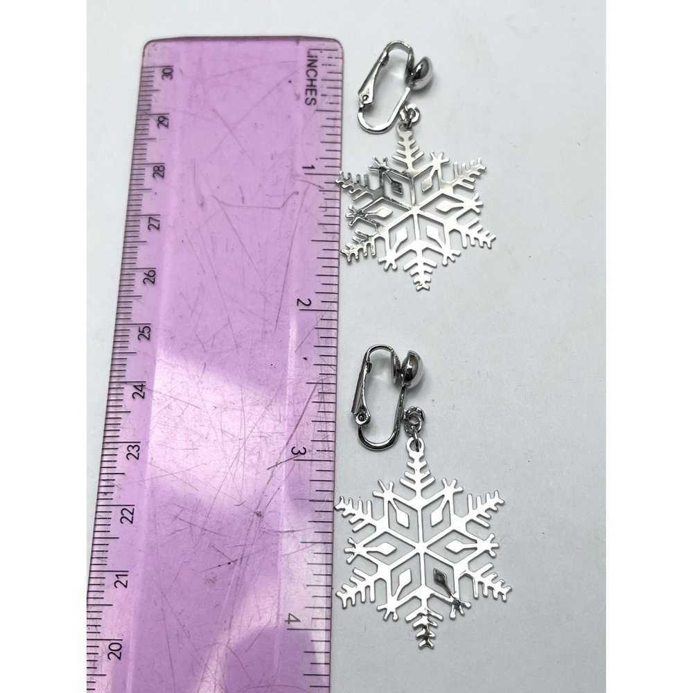 Vintage Vintage Avon Snowflake Earrings - image 5