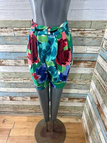 90’s Green Multicolor Flower Print High Waisted Sh