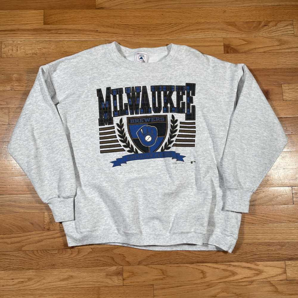 Vintage Milwaukee Brewer Crewneck Sweatshirt Tshirt, Brewers Est 1969 Sweatshirt, Milwaukee Baseball Game Day Shirt, Navy L | B Jahn