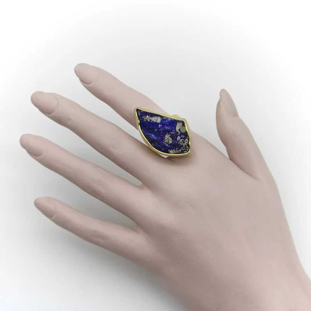 18K Gold Freeform Artisan Lapis Lazuli Ring - image 2