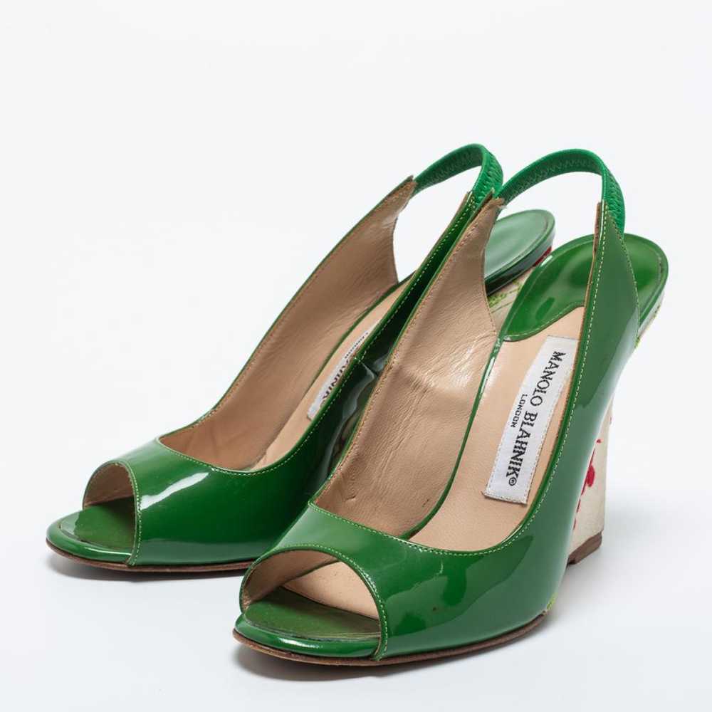 Manolo Blahnik Patent leather heels - image 4