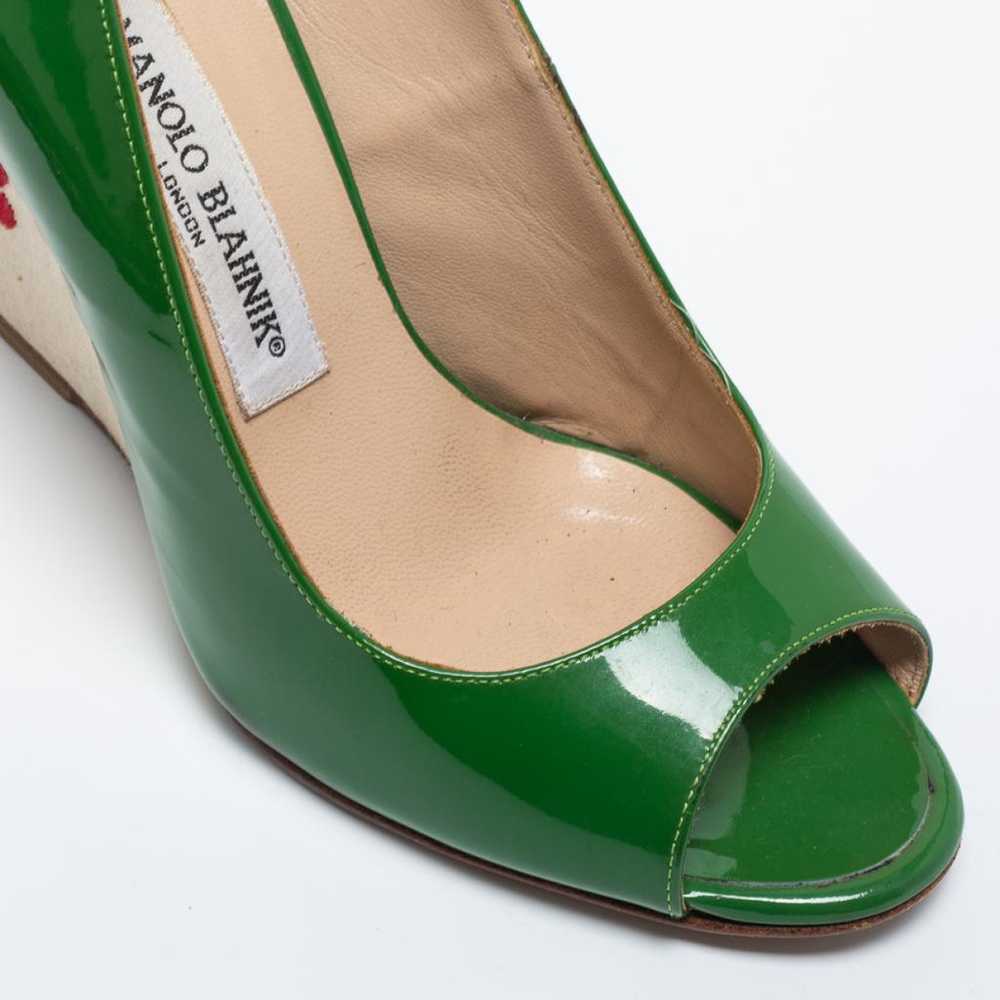 Manolo Blahnik Patent leather heels - image 5