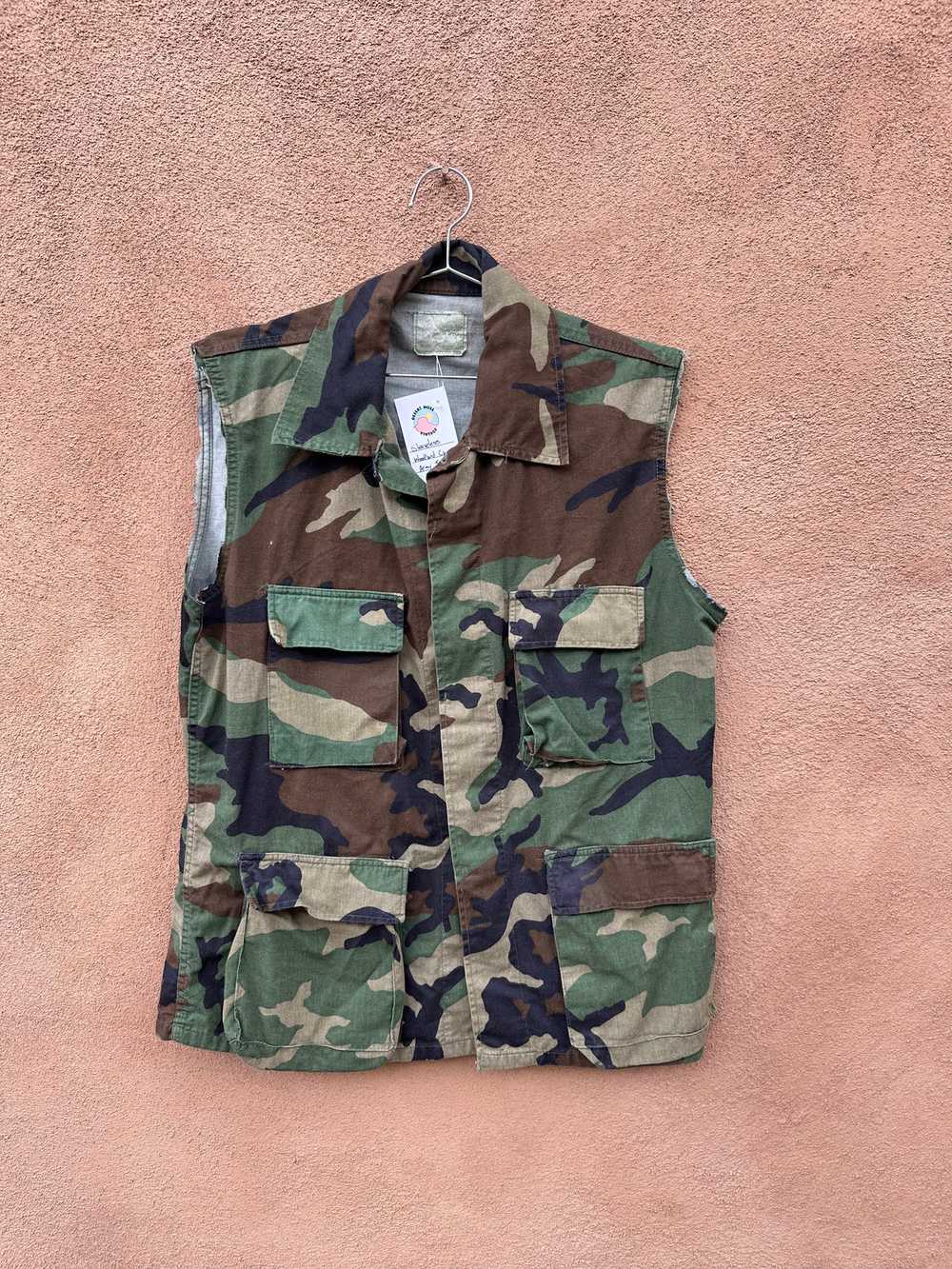 Sleeveless Woodland Camo Army Jacket - Gem