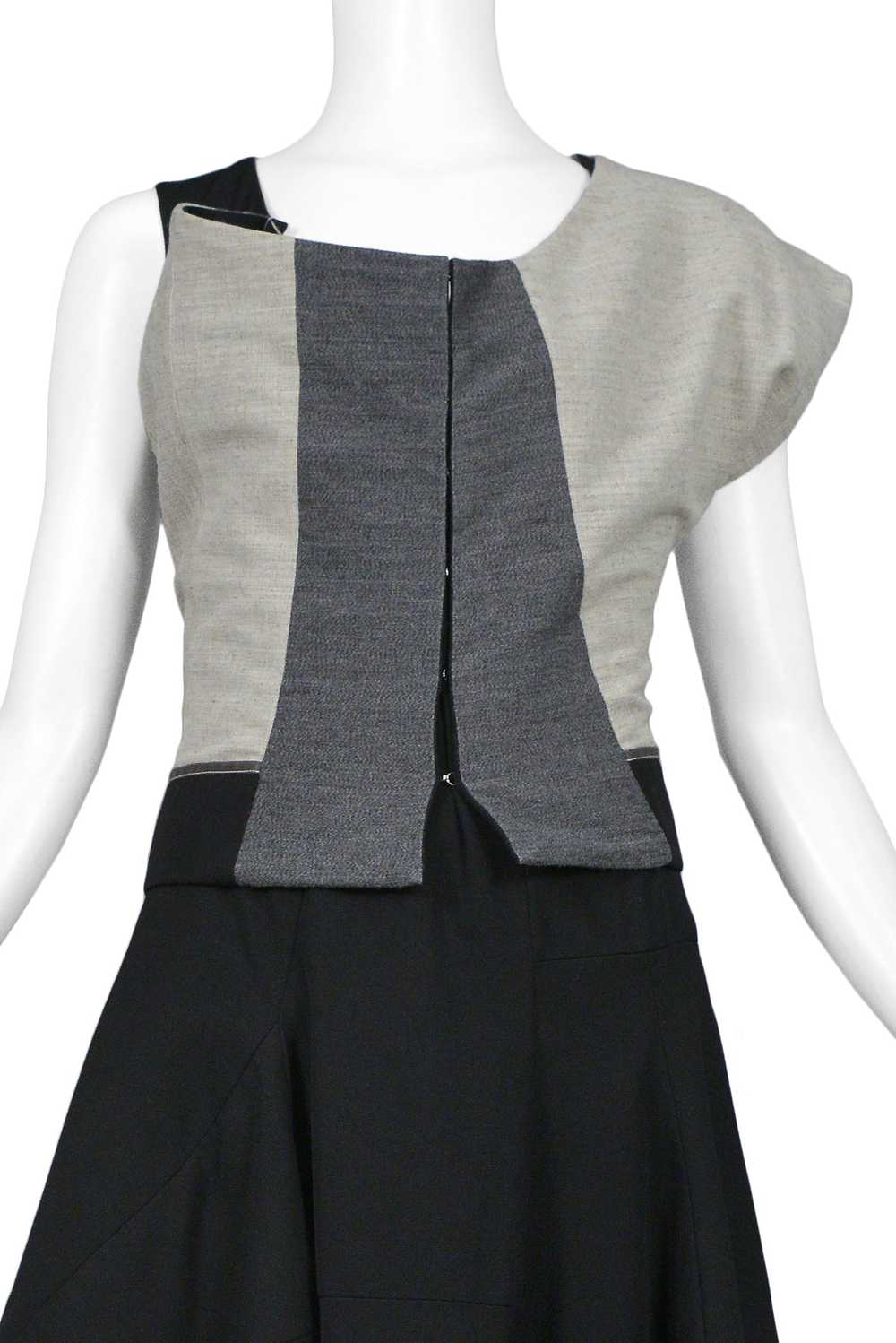 COMME DES GARCONS GREY & BLACK ASYMMETRICAL MODER… - image 4