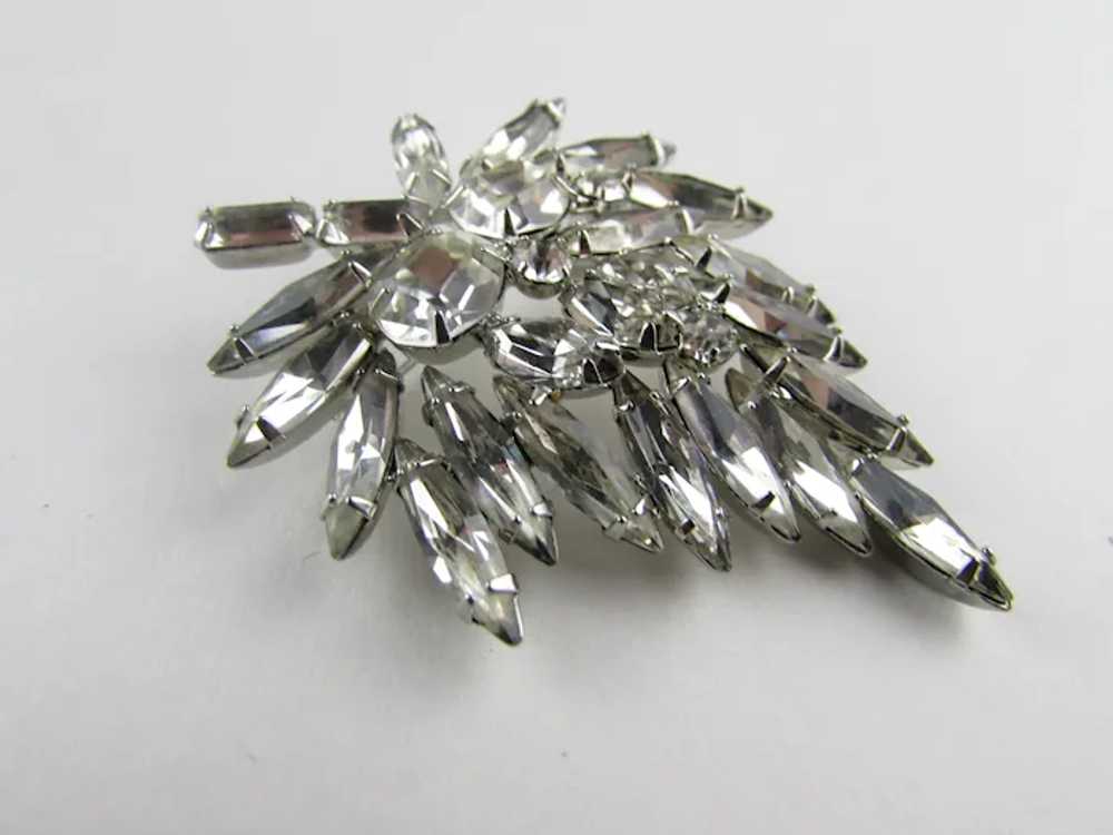 Vintage Clear Crystal Pin With a Variety of Diffe… - image 9