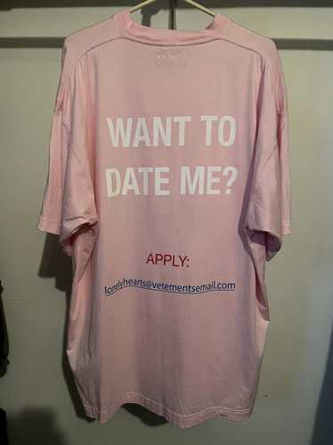 Vetements ‘Want To Date Me?’ T-Shirt