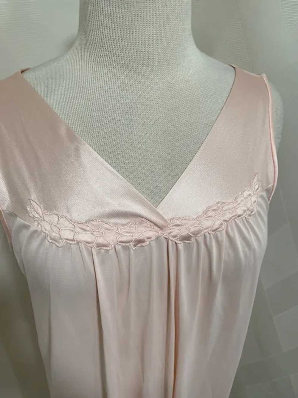 Vintage 1980s Vanity Fair Nightgown - image 4
