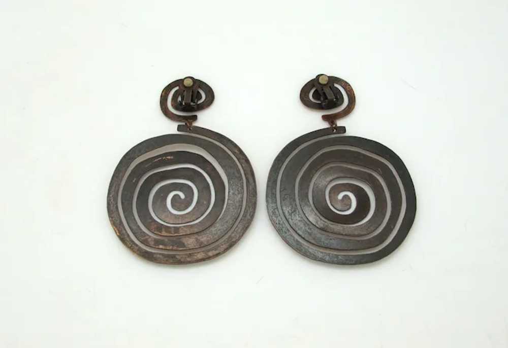 Coiled Copper Concentric Circle Earrings - image 3