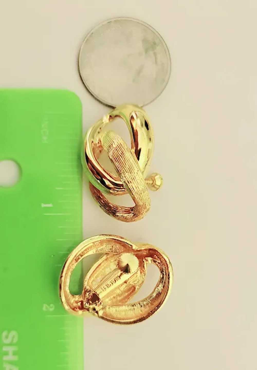 Napier Gold-Tone Connected Links Clip-On Earrings… - image 4