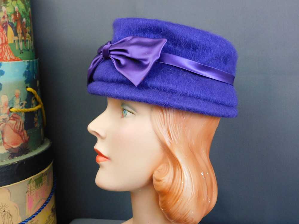 Vintage Purple Fuzzy Felt Hat with Satin Bow 1960… - image 5