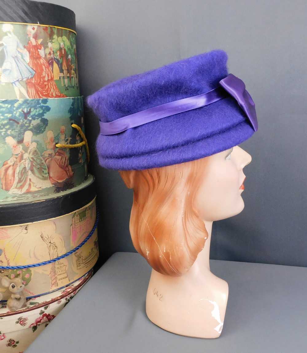 Vintage Purple Fuzzy Felt Hat with Satin Bow 1960… - image 8