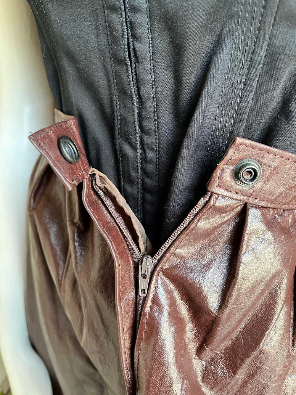 1970s Chocolate Leather Pleaded Mini Skirt - image 7