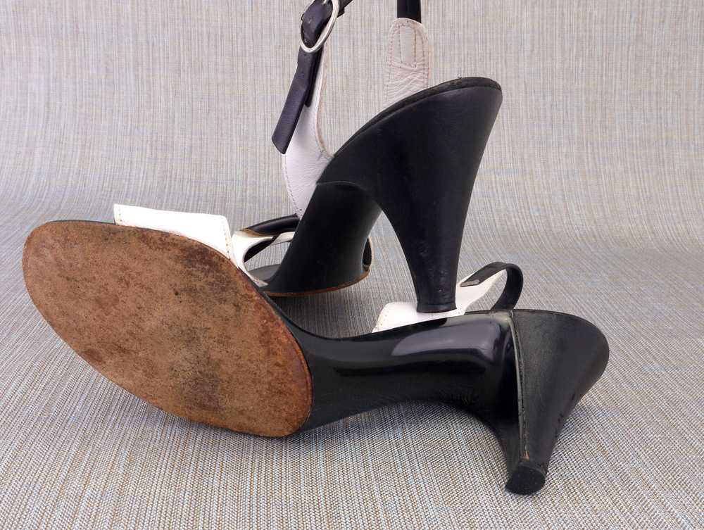 Charles Jourdan Seducta Black & White 80s Sandals… - image 7