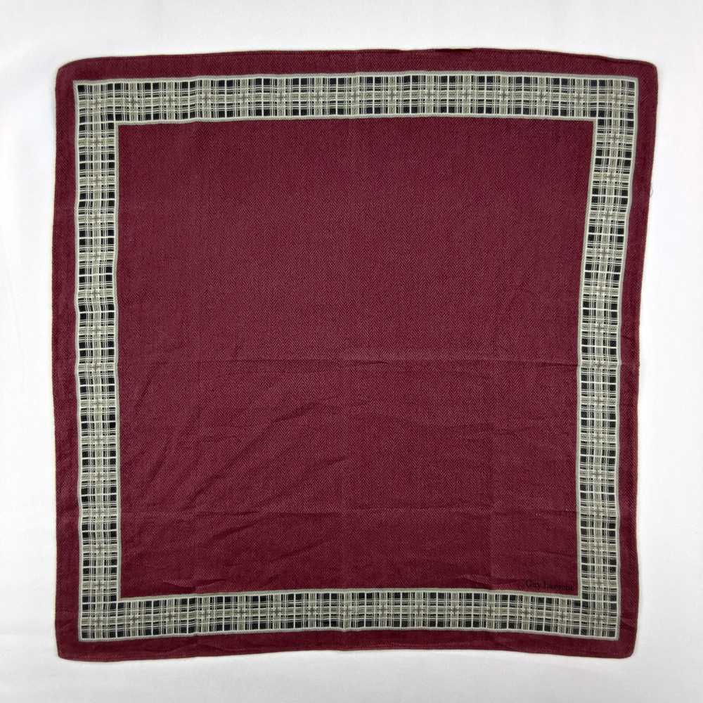 Guy Laroche Guy Laroche Handkerchief/Neckerchief/… - image 2