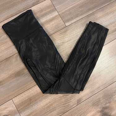 Spanx Spanx Faux Leather Black Pattern Leggings W… - image 1