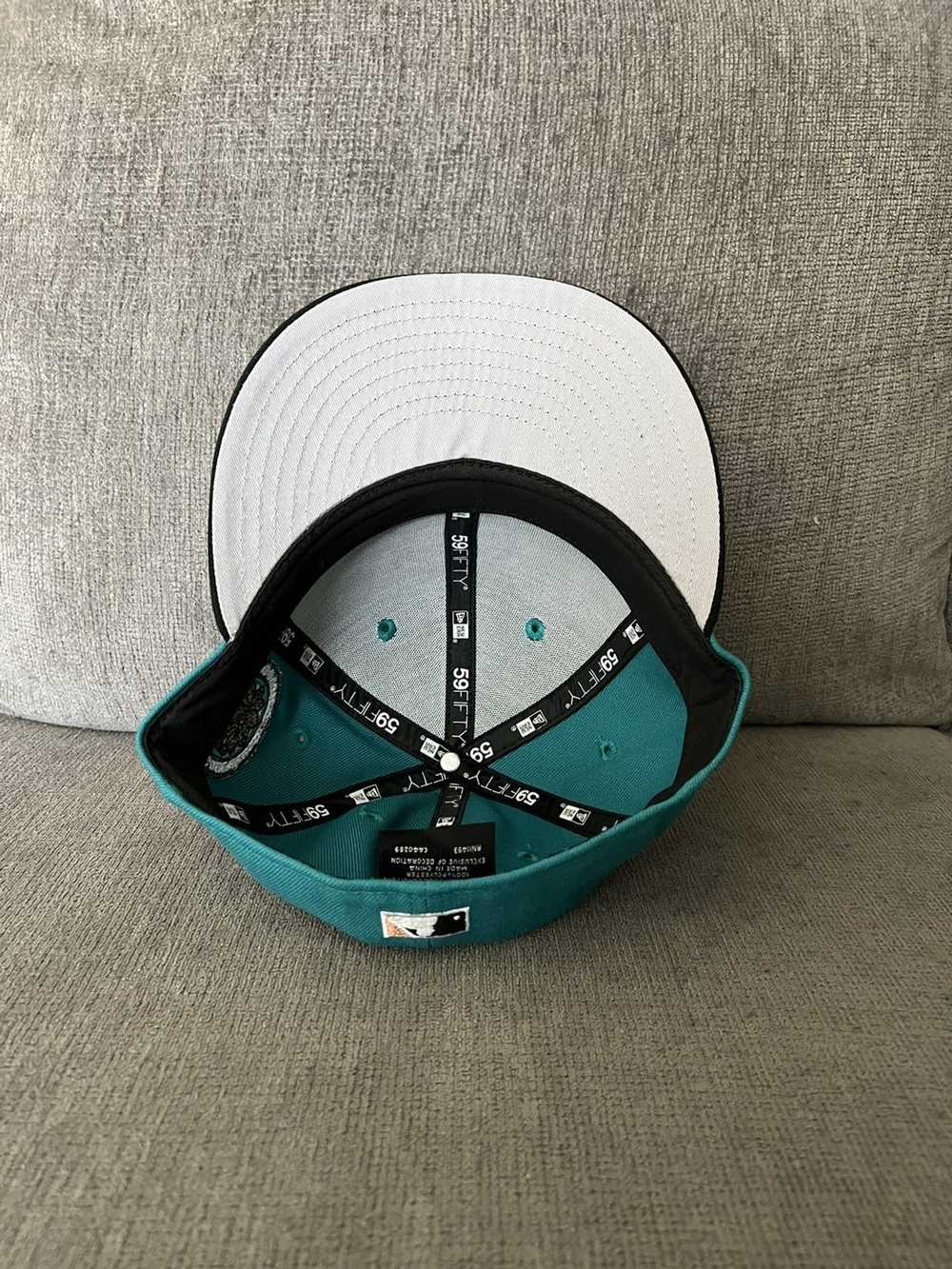 SANDSTORM NEW ERA FITTED FLORIDA MARLINS 2002 - Depop