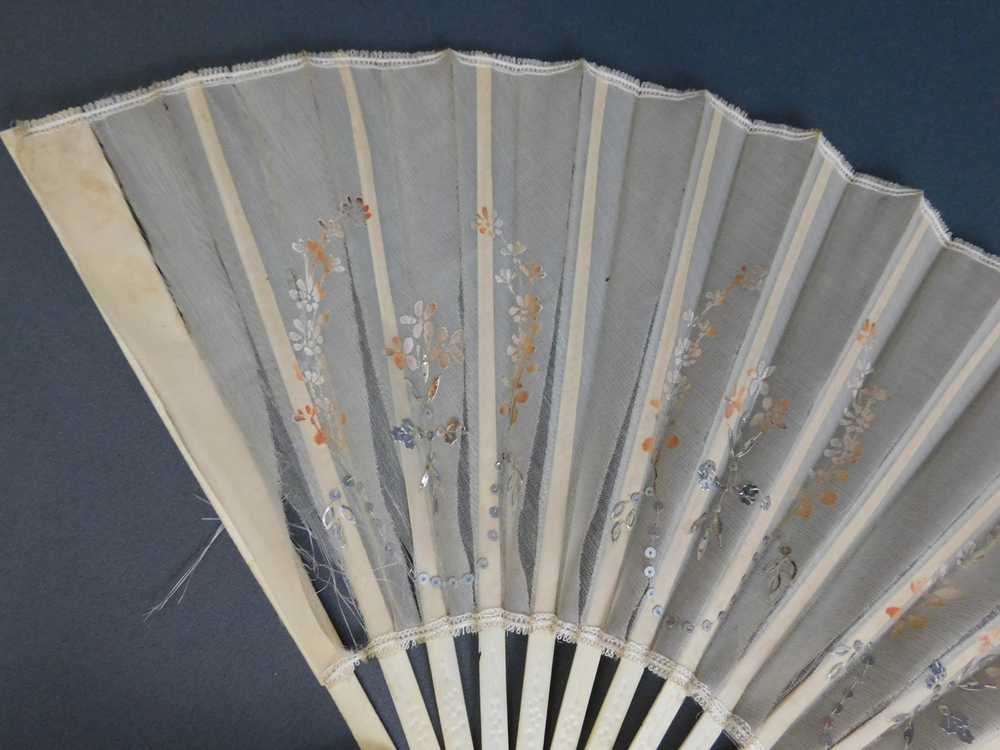 Vintage Sheer Hand Fan with Hand Painted Flowers … - image 6