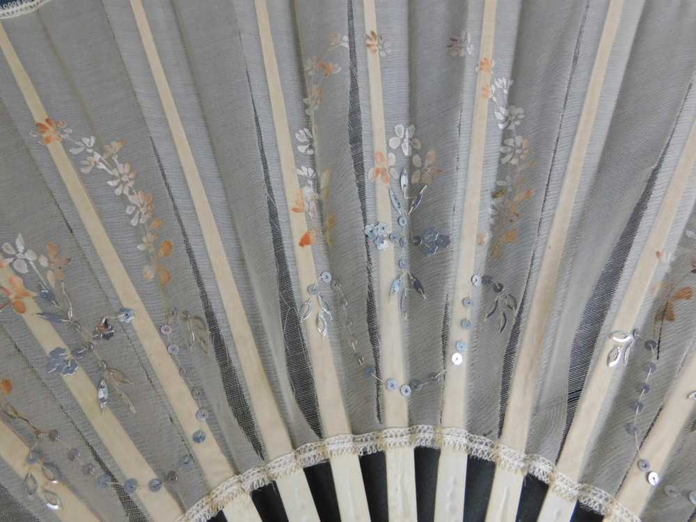Vintage Sheer Hand Fan with Hand Painted Flowers … - image 8