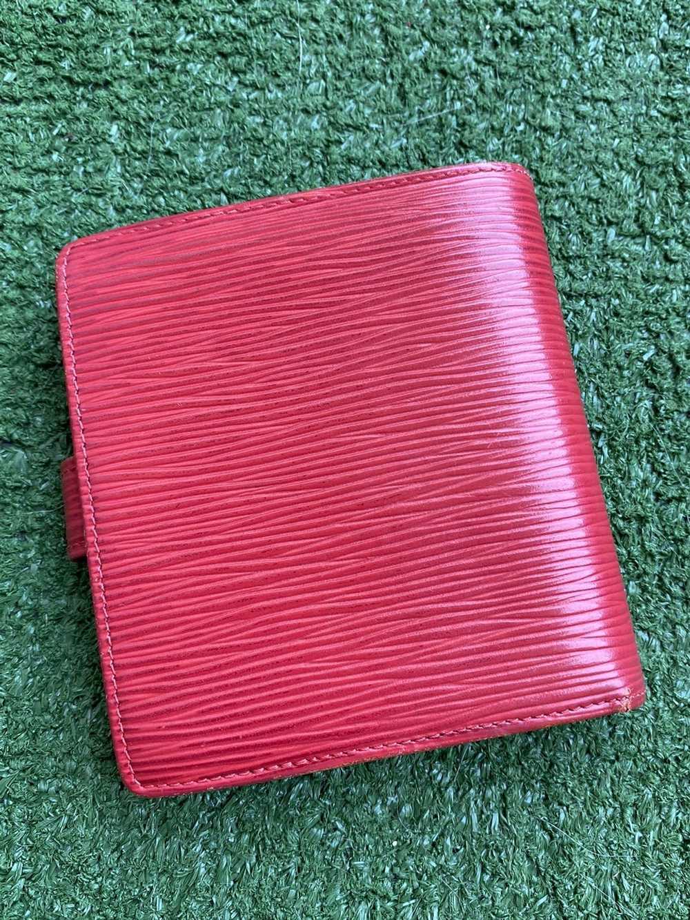 Louis Vuitton EPI Leather bifold wallet - image 3