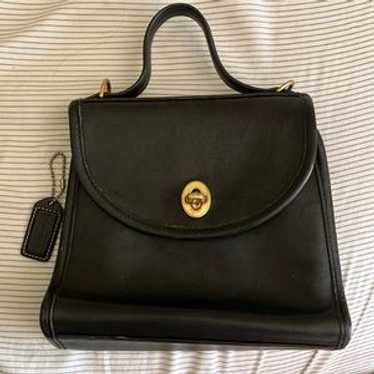 稀少　オールドコーチ ターンロックoldcoach 9983 レジナバッグ 美品】COACH オールドコーチ ショルダーバッグ ターンロック