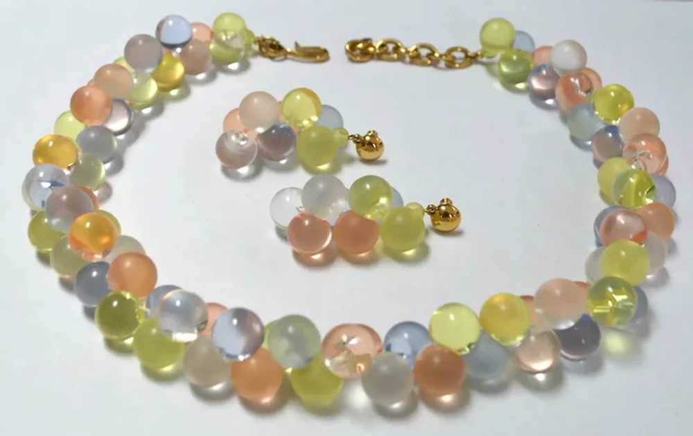 Monet Wisteria Pastel Lucite Bubbles Necklace and… - image 2