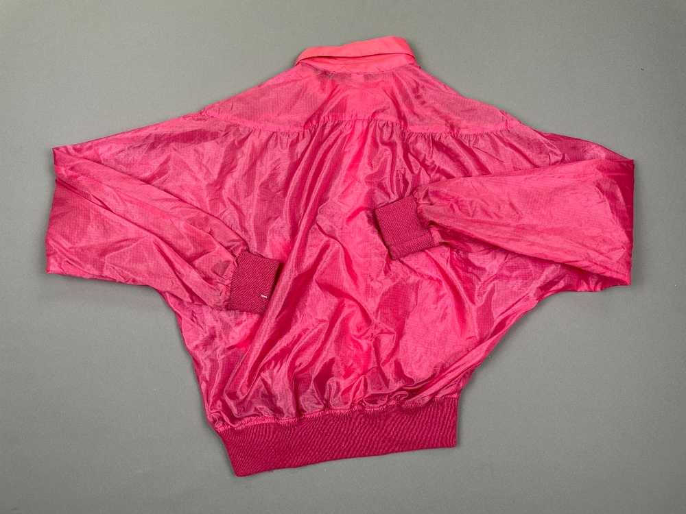 AWESOME! 1980S SHEER NYLON CROPPED DOLMAN BUTTON … - image 9