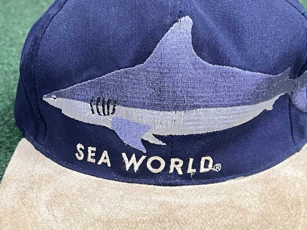 Rare × Snap Back × Vintage 90s Sea World Shark Sn… - image 2