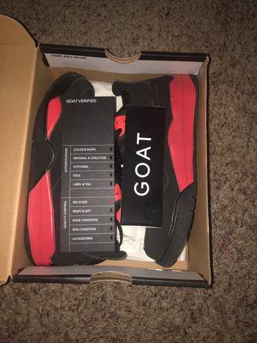 Nike Red thunder Jordan 4s