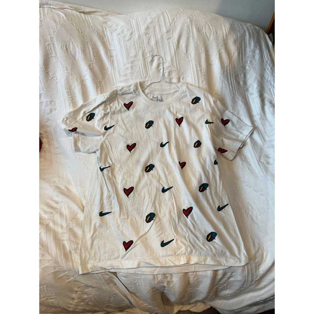 Nike The Nike Tee Hearts and Swooshes T-Shirt Men… - image 1