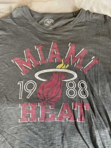 47 Brand Miami Heat T Shirt Size XXL