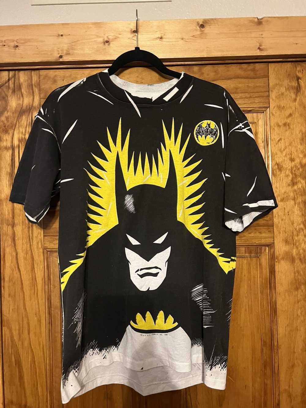 Vintage Vintage Batman All Over Print Tee 1988 - image 1