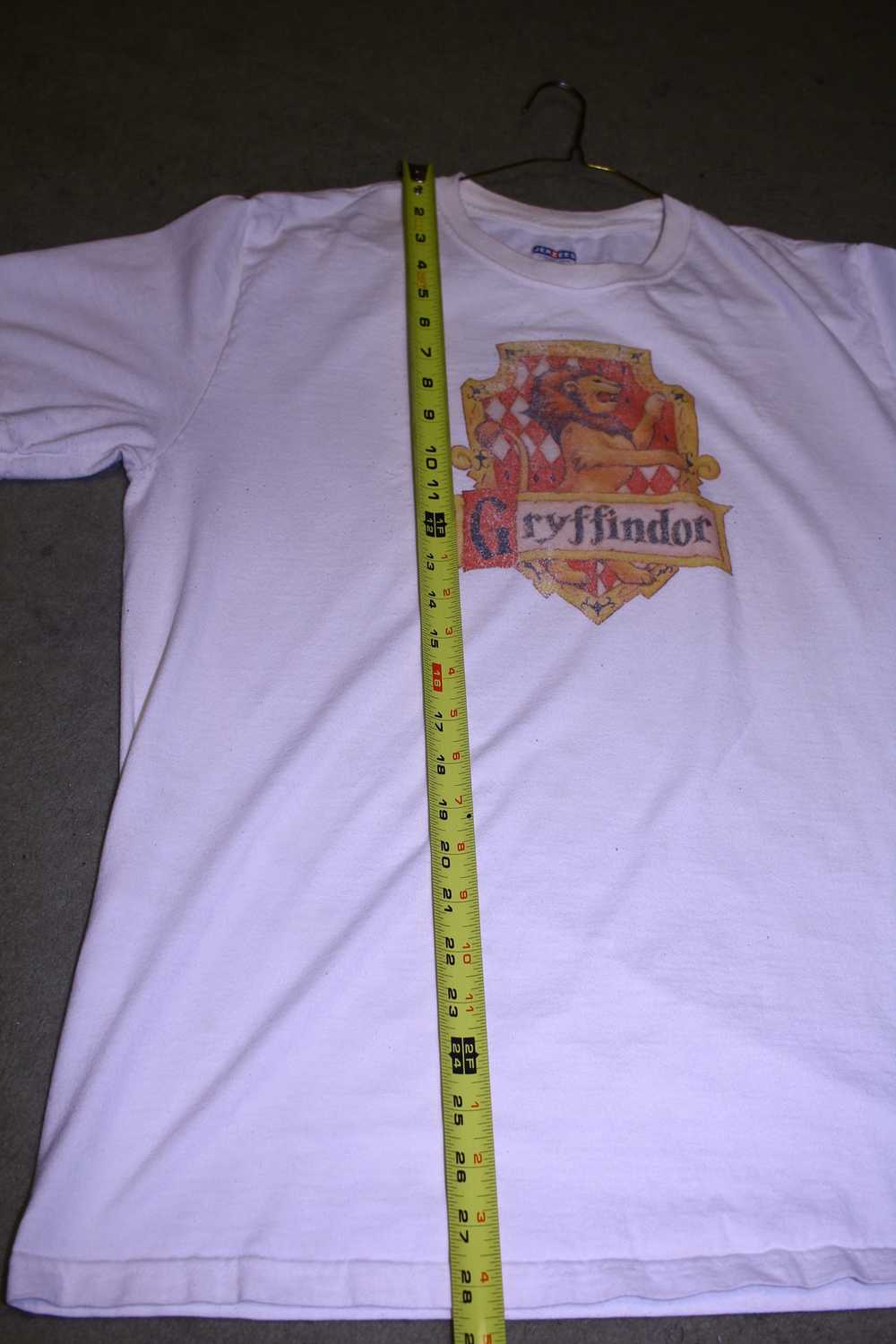 Vintage Harry Potter Gryffindor Crest T-Shirt - image 3